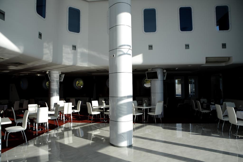 Hotel Porto Riva Zaporizhia Esterno foto
