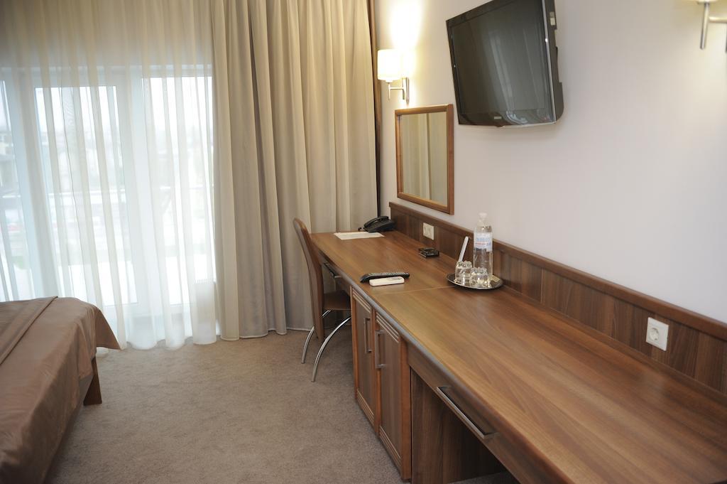 Hotel Porto Riva Zaporizhia Camera foto
