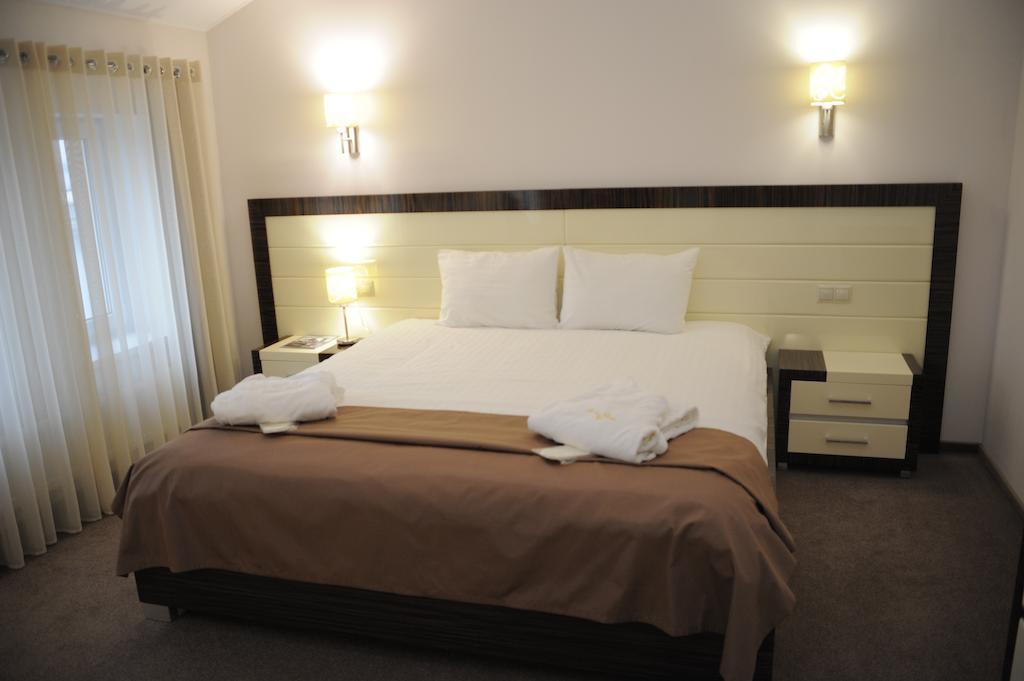 Hotel Porto Riva Zaporizhia Camera foto