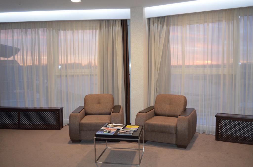 Hotel Porto Riva Zaporizhia Camera foto
