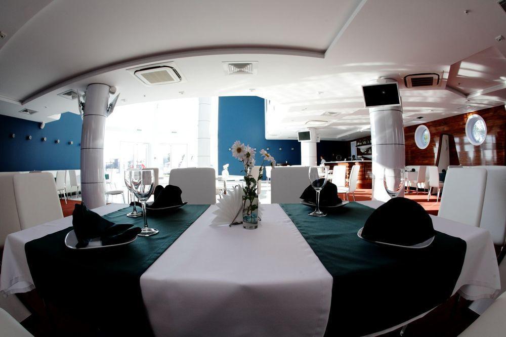 Hotel Porto Riva Zaporizhia Esterno foto